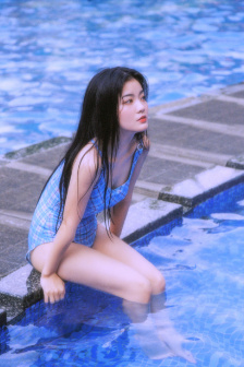 爸爸吃女儿的小兔子